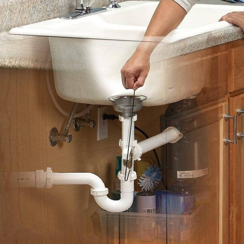 Đường ống thoát nước ở bồn rửa bát là một phần quan trọng của căn bếp, cần được vệ sinh và bảo dưỡng định kỳ.