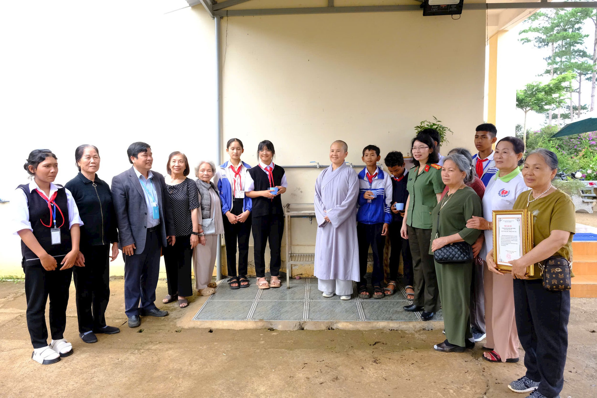 Tặng máy lọc nước