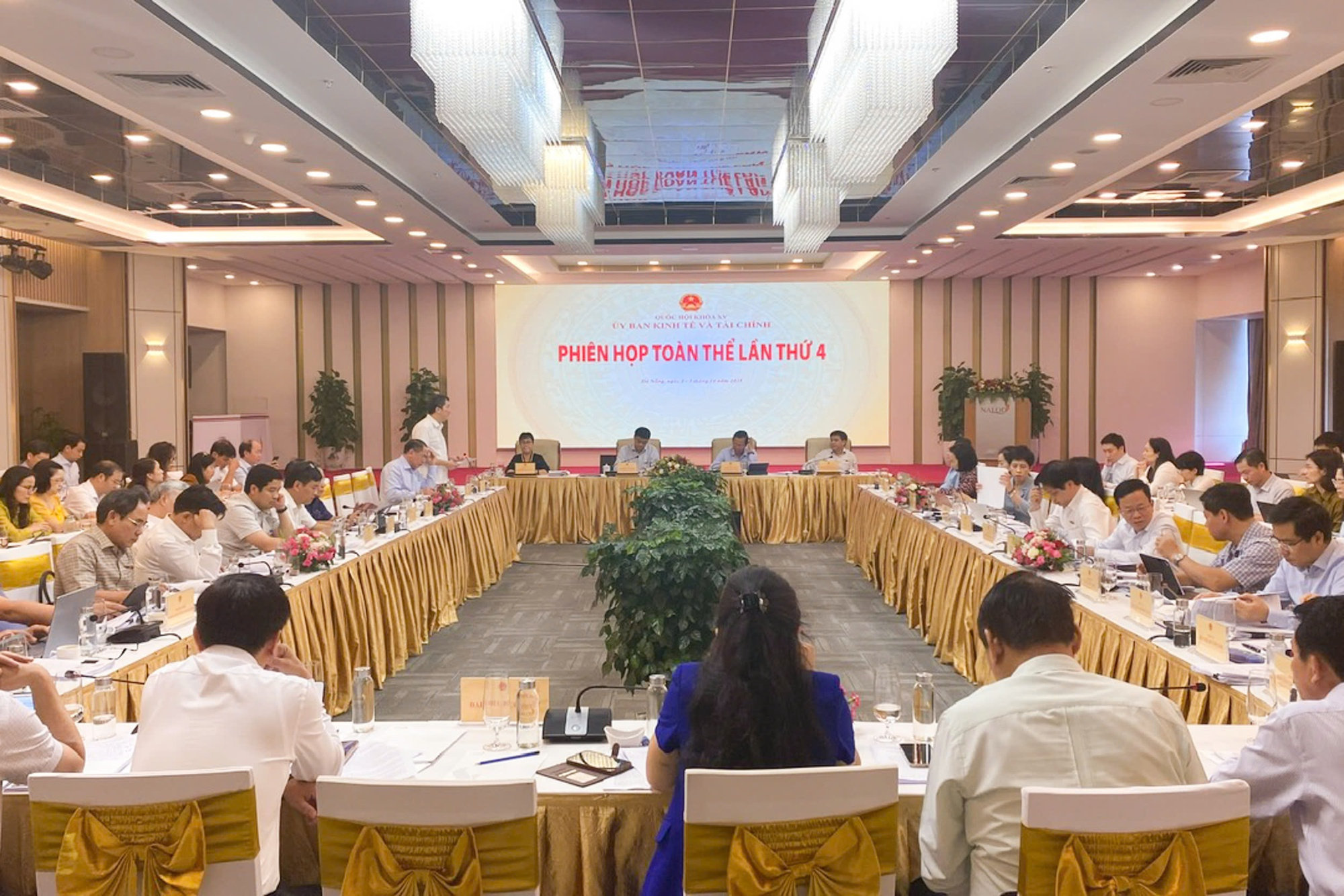 Đề xuất xóa bỏ thuế khoán; sửa đổi quy định mã số thuế của cá nhân, hộ kinh doanh- Ảnh 1. Đề xuất xóa bỏ thuế khoán; sửa đổi quy định mã số thuế của cá nhân, hộ kinh doanh- Ảnh 1.