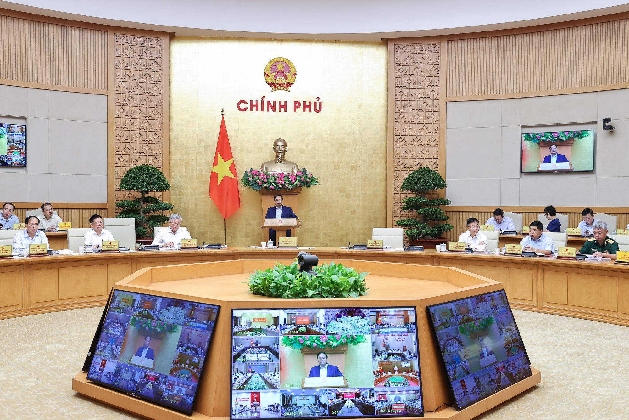 Thủ tướng Phạm Minh Chính chủ trì Hội nghị trực tuyến Chính phủ với địa phương- Ảnh 1.
