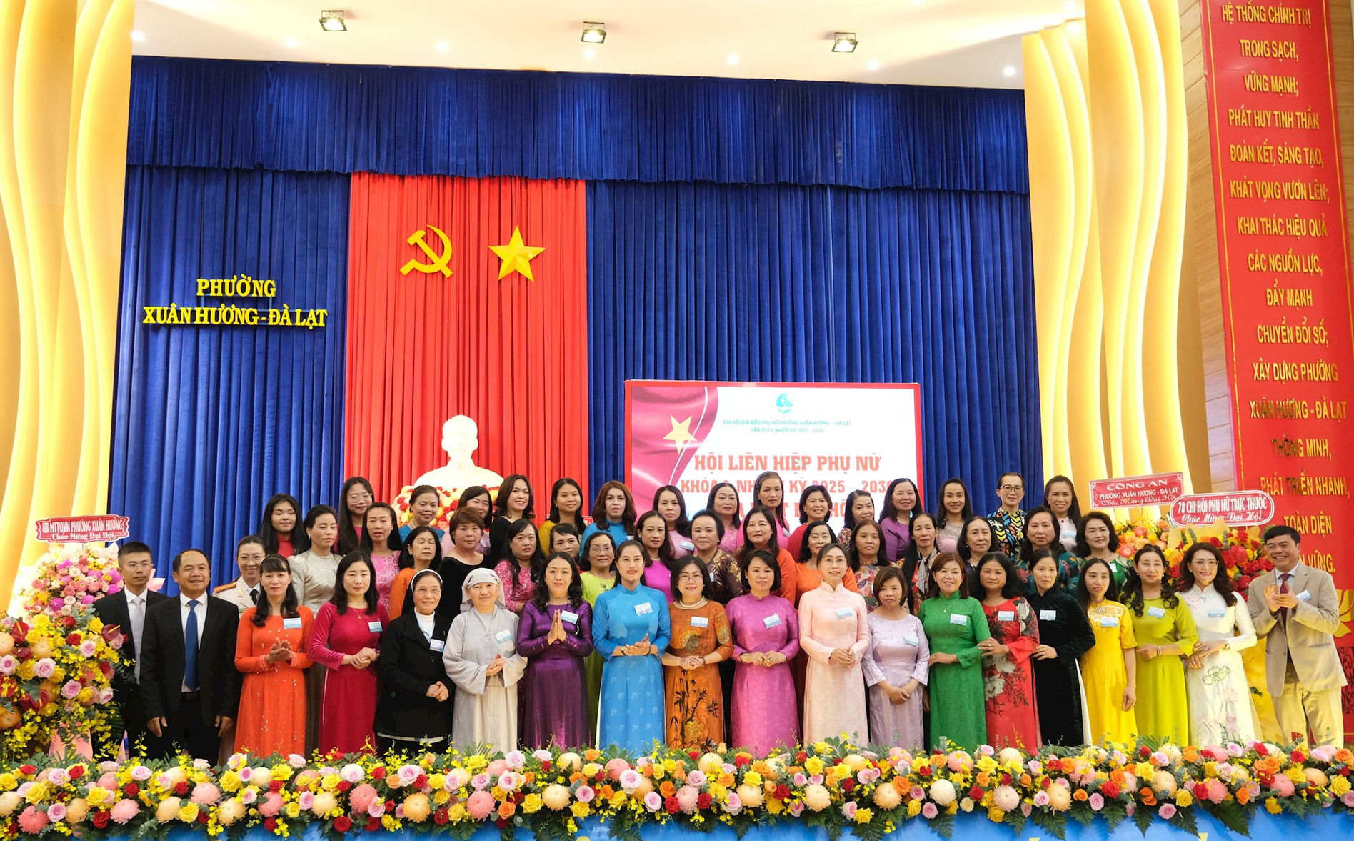 ra-mat-ban-chap-hanh.jpg