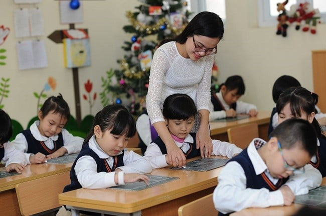 Công văn 6199: Hướng dẫn Chương trình giáo dục phổ thông môn Lịch sử, Địa lí sửa đổi theo Thông tư 17