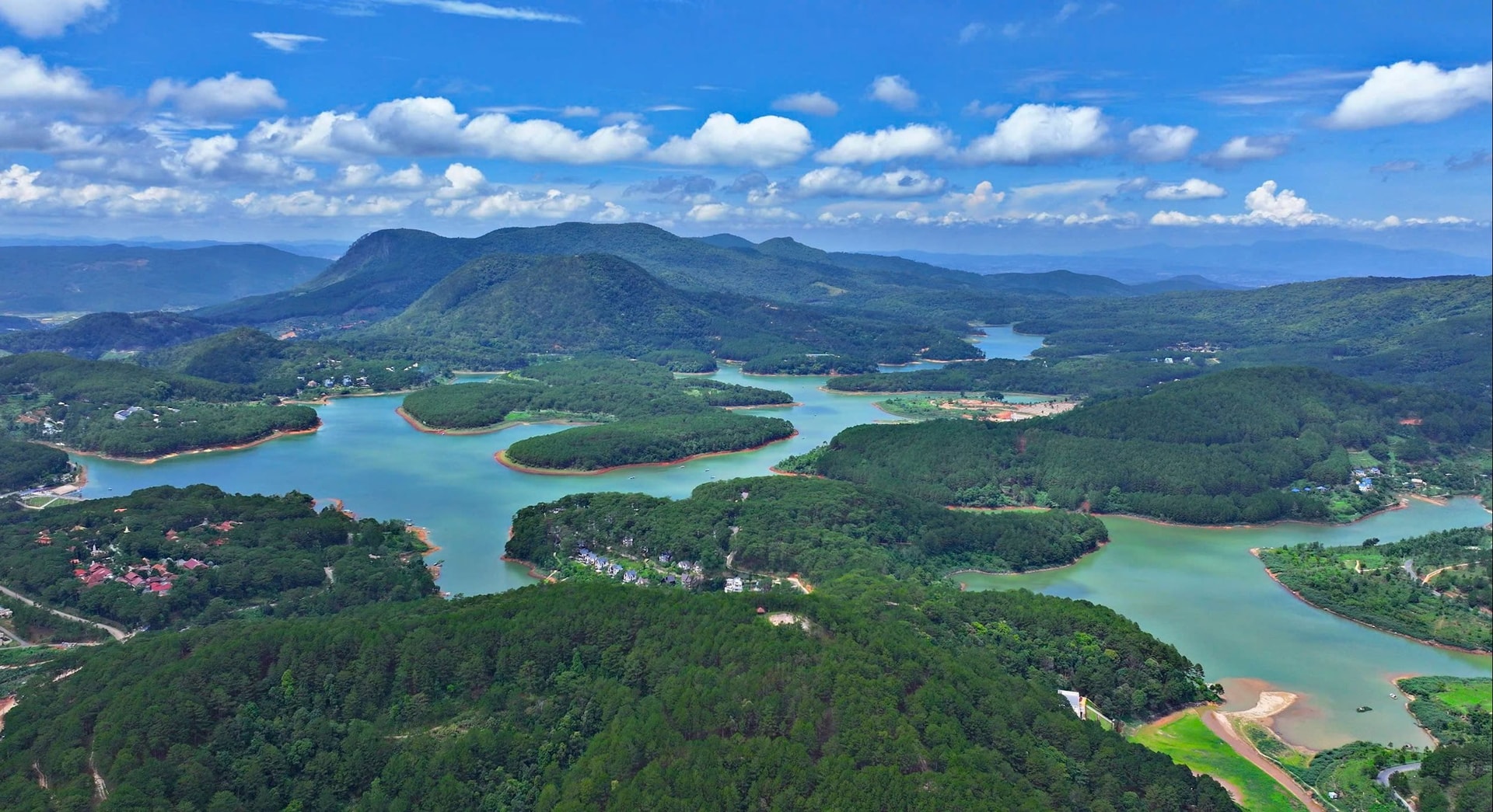 Ta Dung Lake