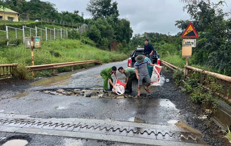 CA xa vá ô ga, o voi đường giao thông, dam bao ATGT tren duong tinh lo