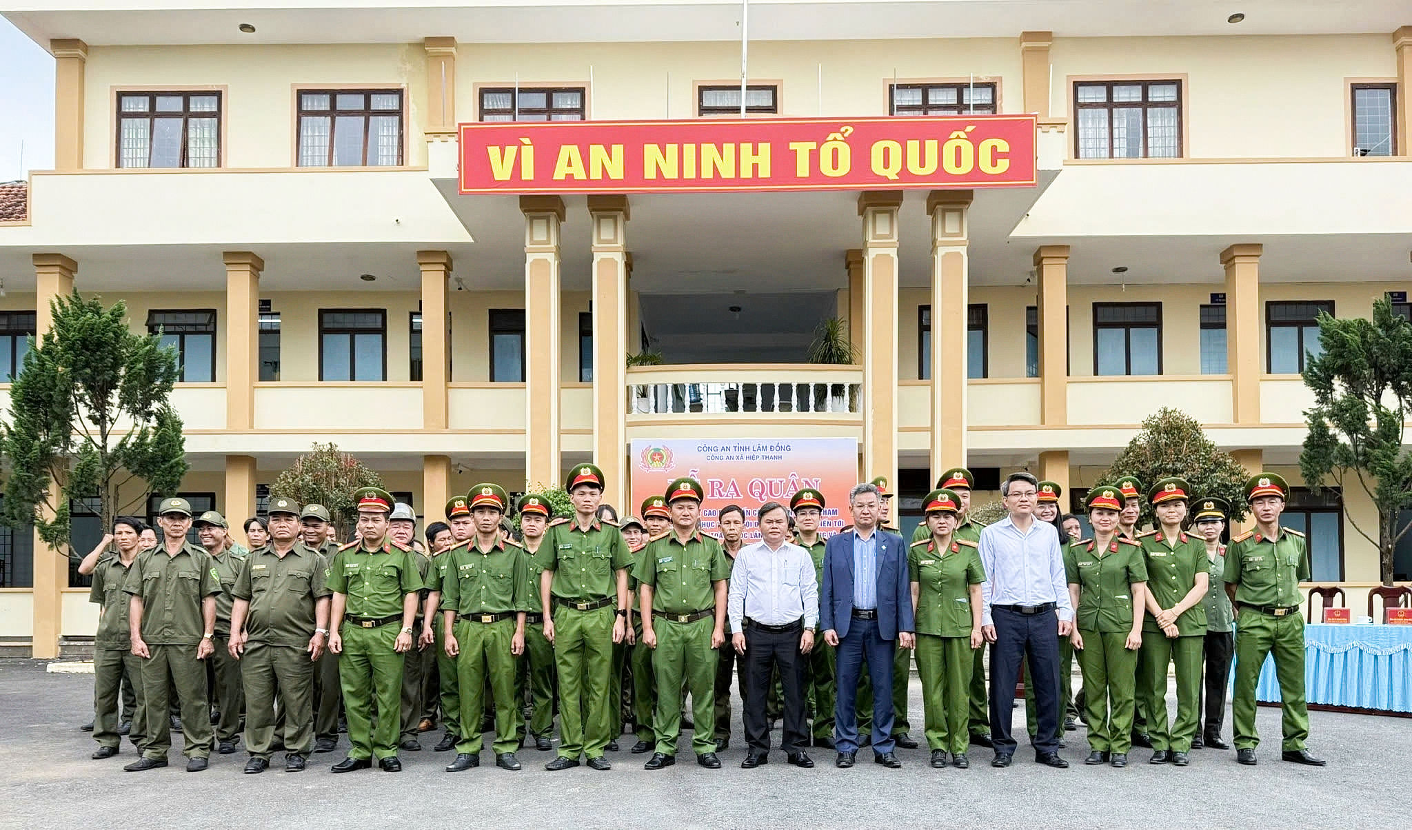 phát dong vi an ninh to quoc