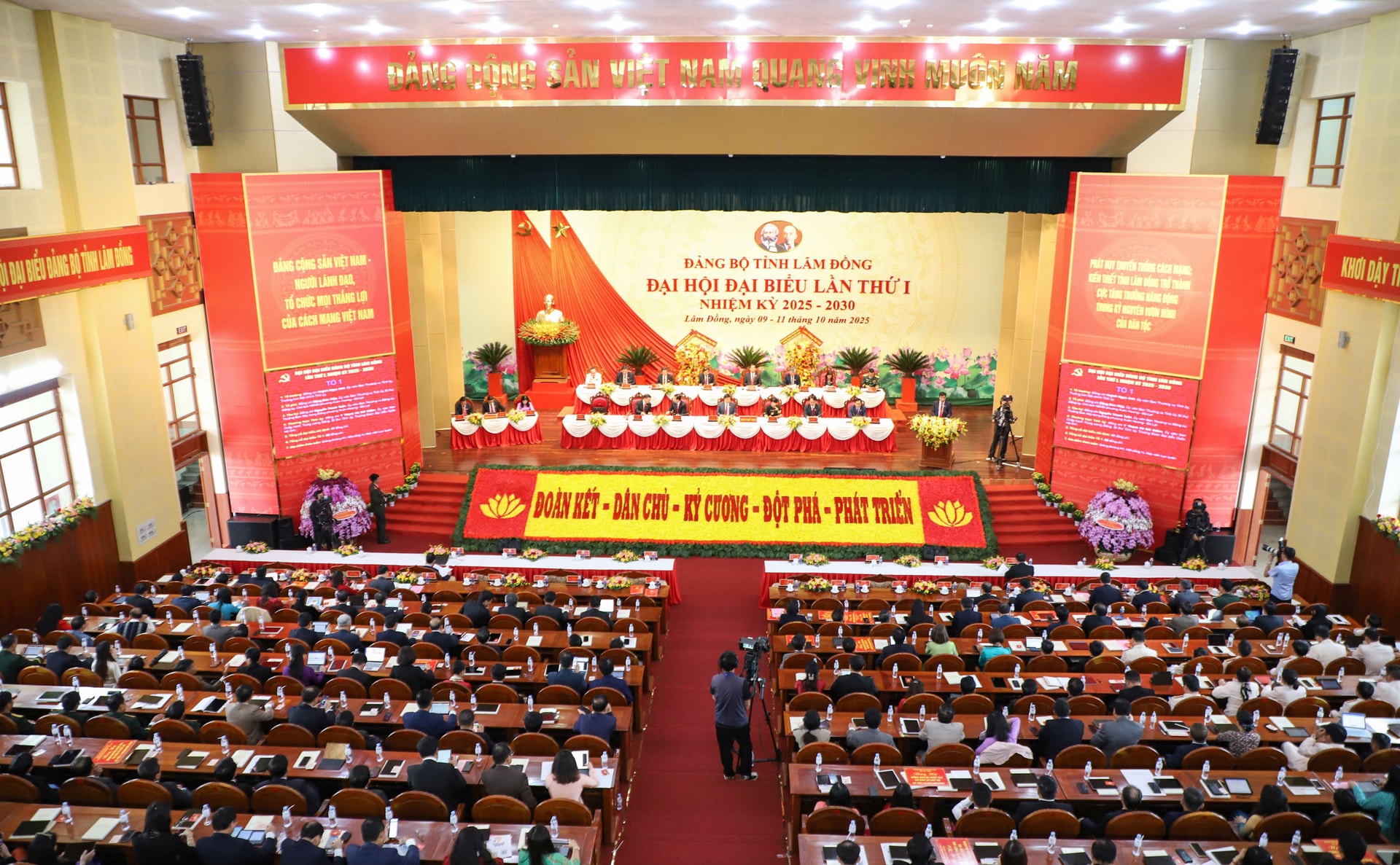 panorama-2.jpg