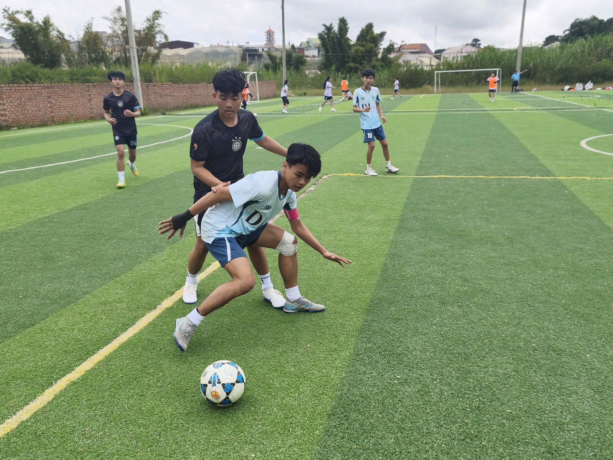 Tranh tài trong môn bóng đá 5 người