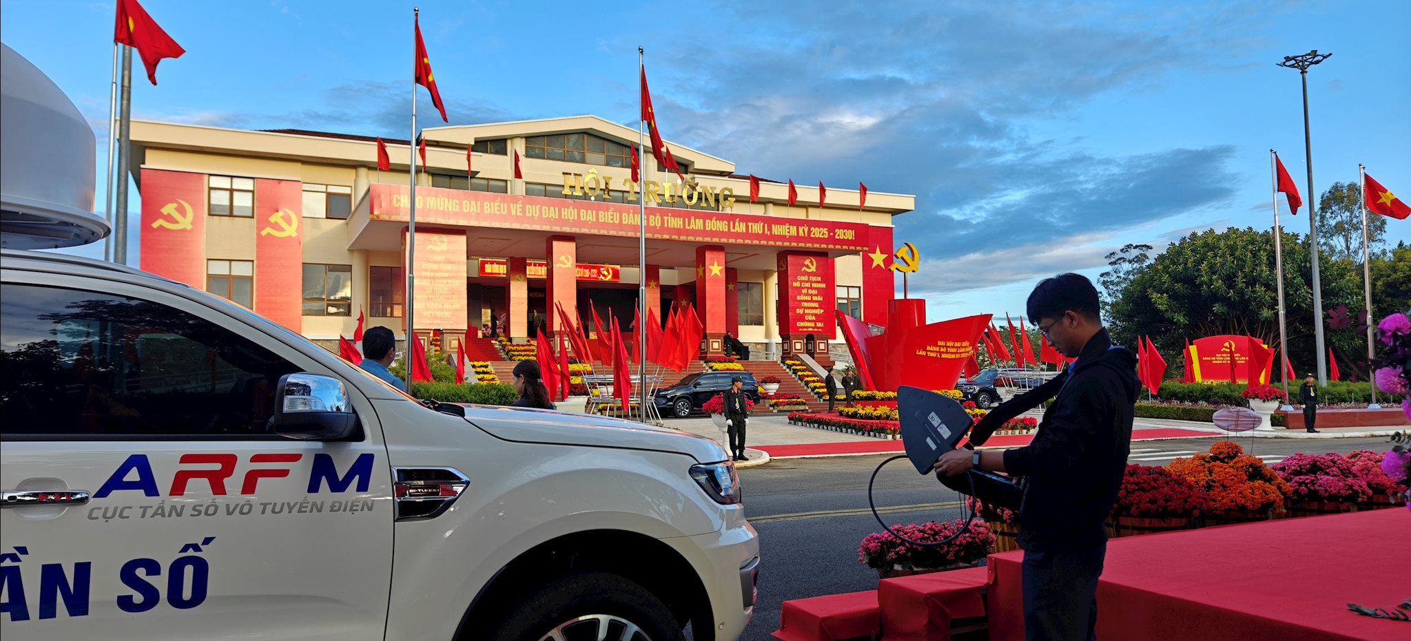 Kiểm soát tần số tại sự kiện Đại hội đại biểu Đảng bộ tỉnh Lâm Đồng lần thứ I (1)