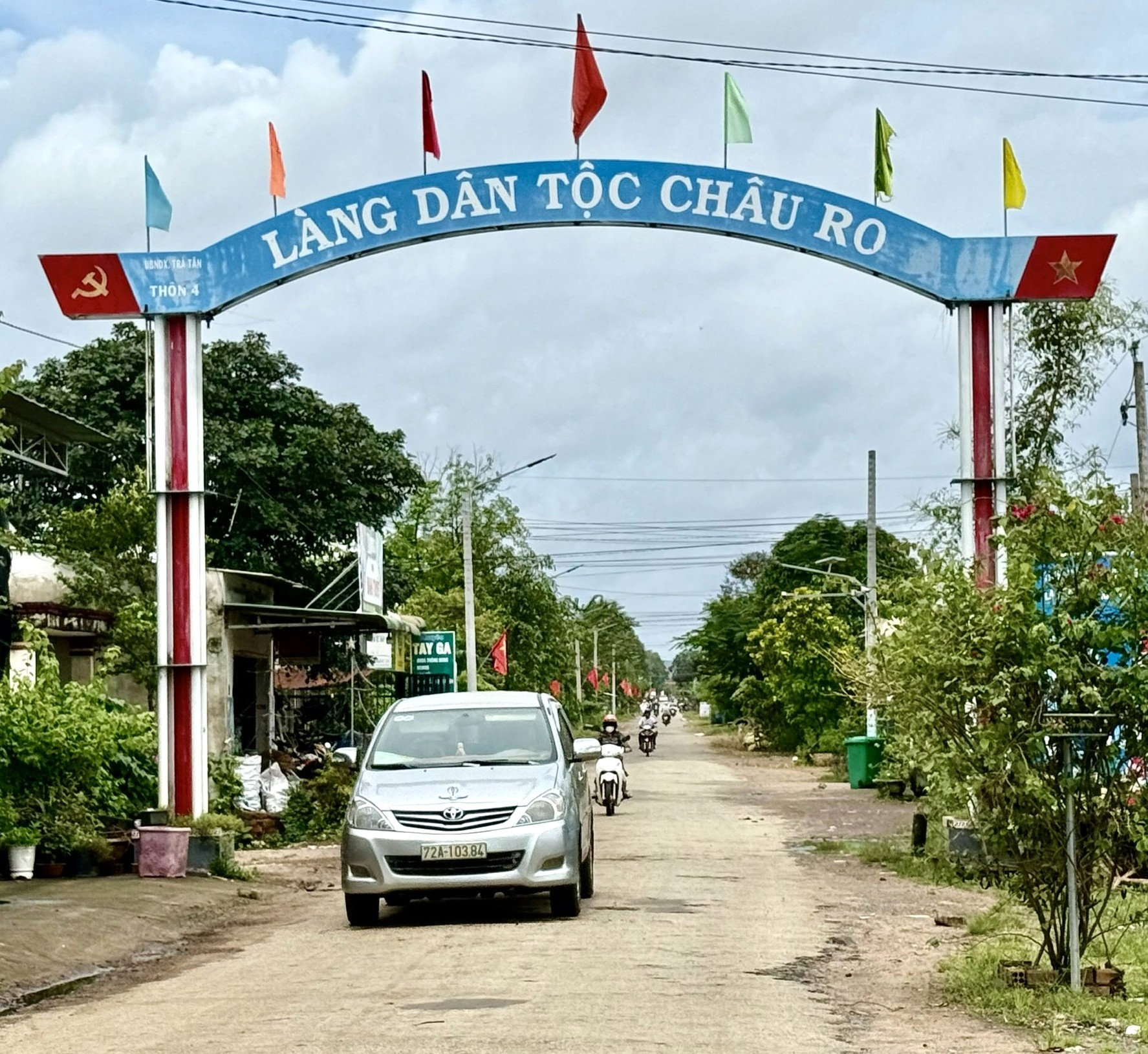 Làng Châu Ro