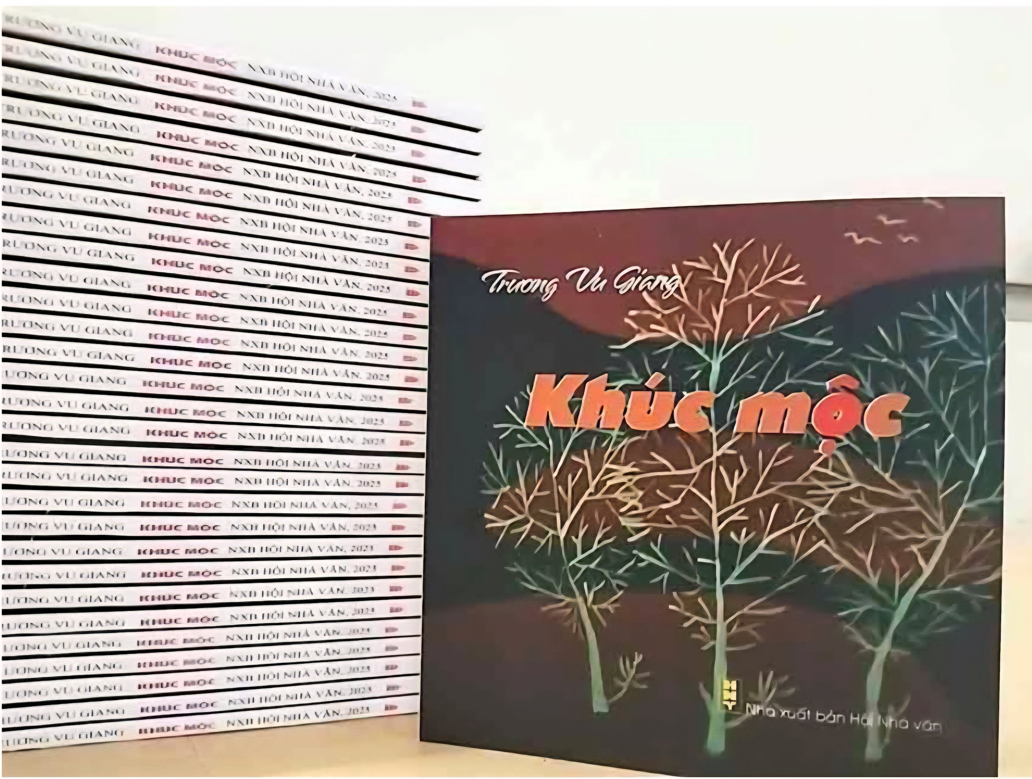 Bìa tập thơ Khúc mộc