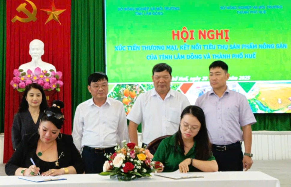 Doanh nghiệp tỉnh Lâm Đồng và TP. Huế ký kết hợp tác giao thương