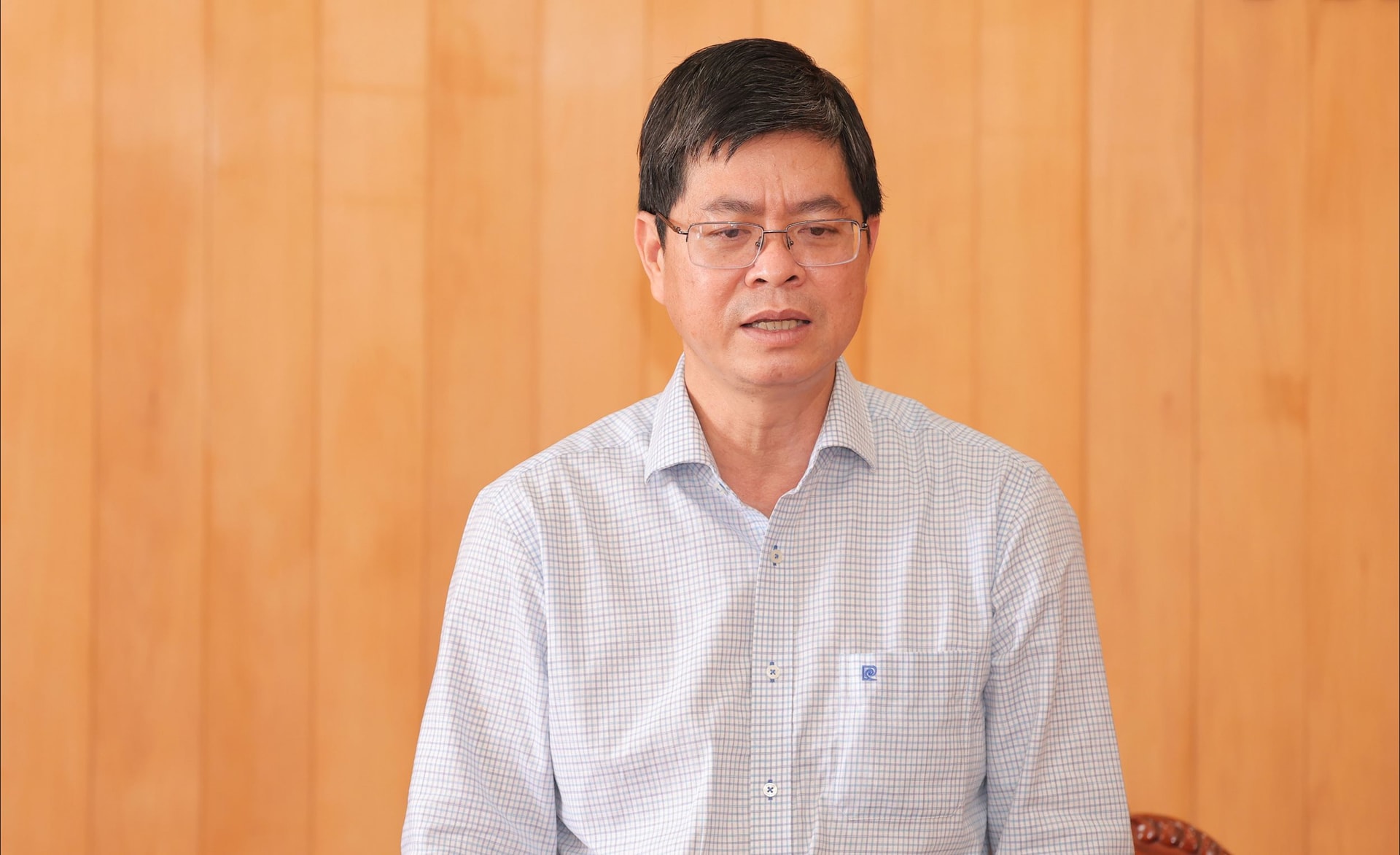 nghi8227.jpg