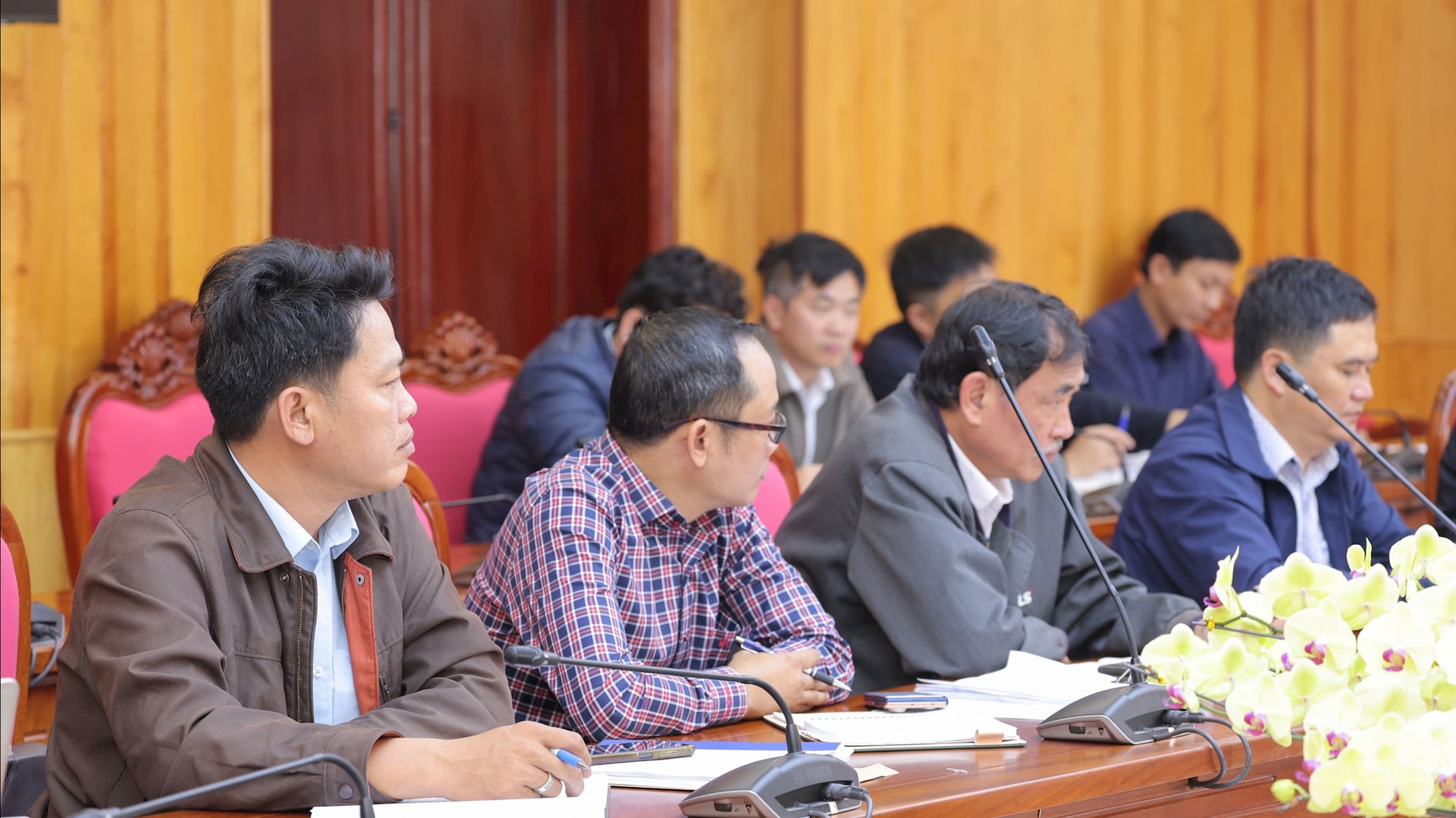 nghi8240.jpg