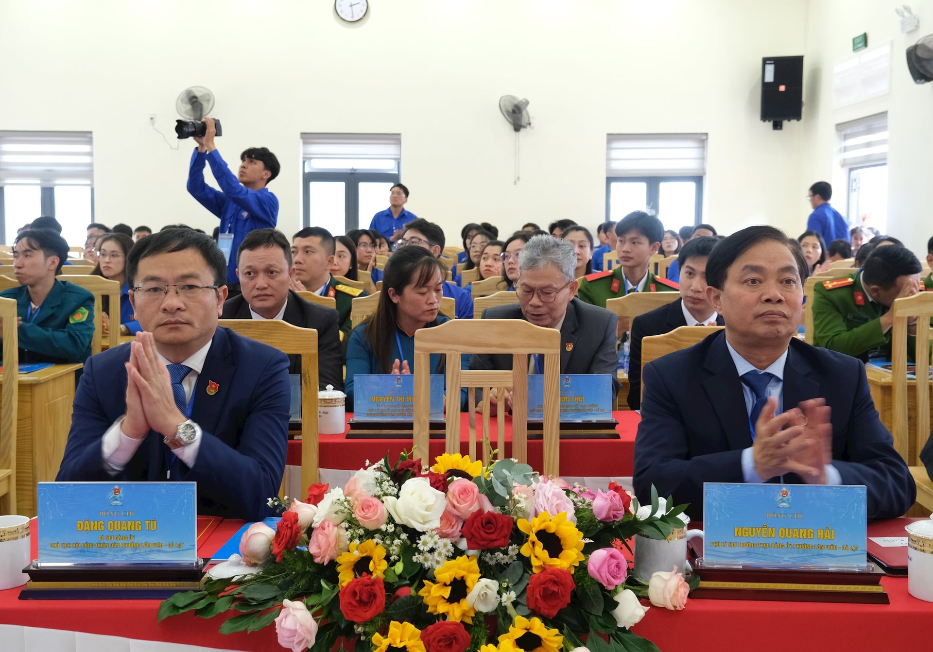 Leiders van de wijk Lam Vien in Da Lat woonden het congres bij
