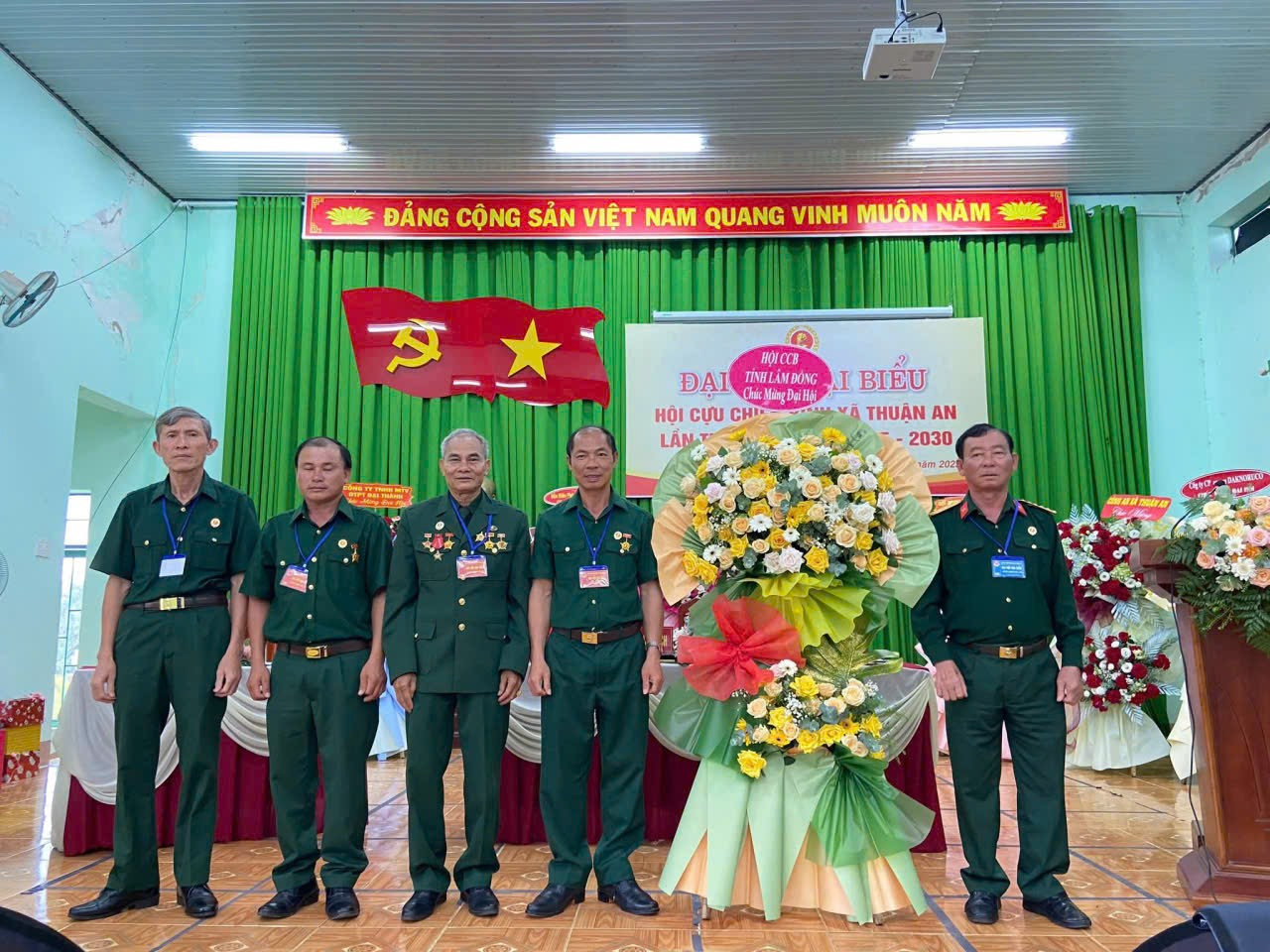 thuanan.jpg