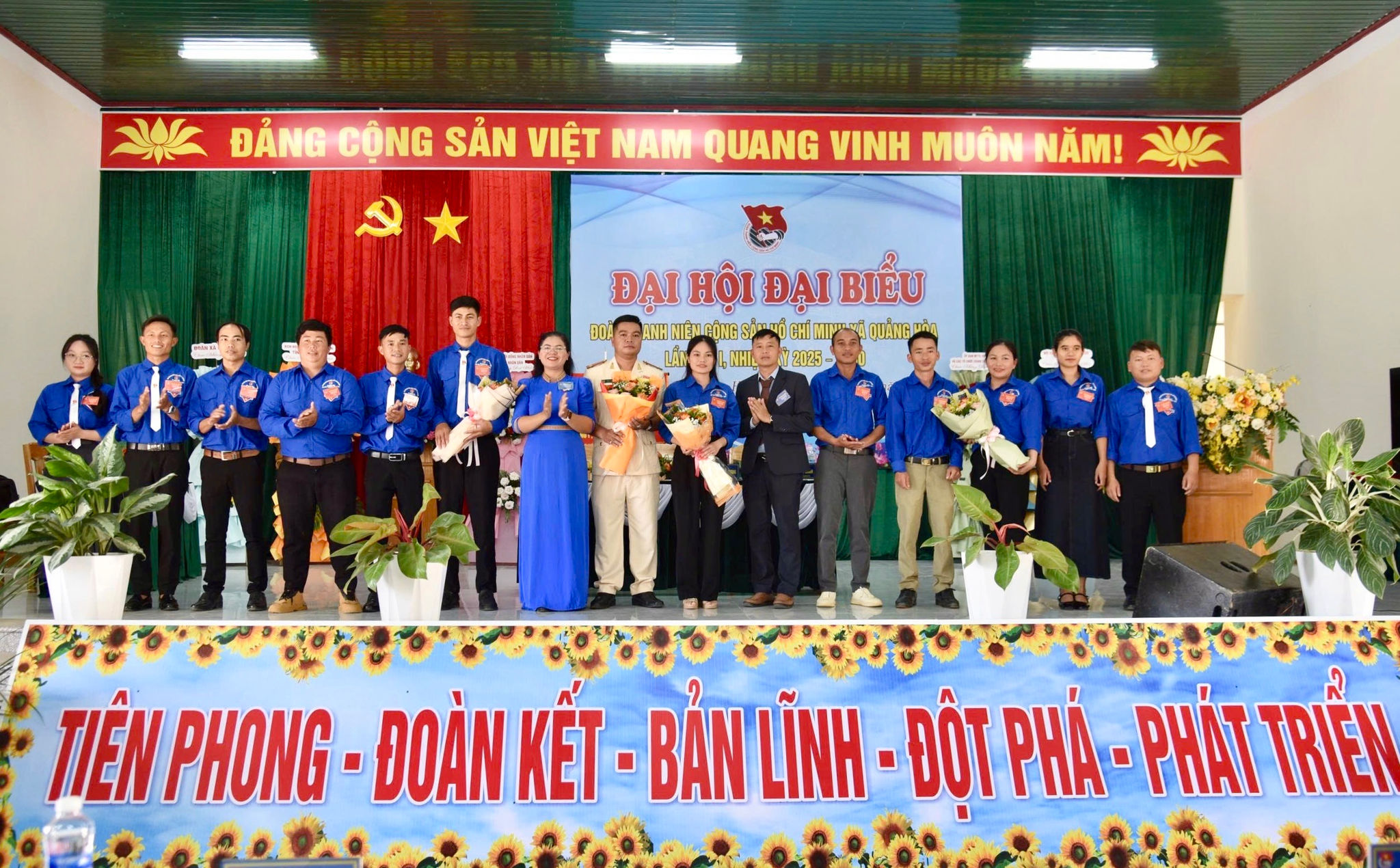 Quảng Hòa 12