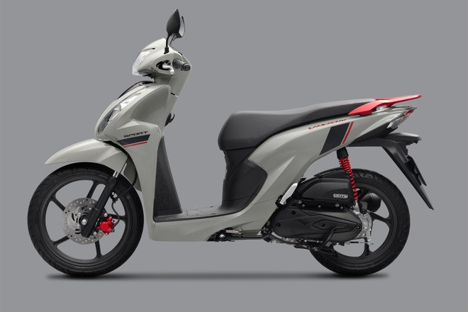 Honda Vision 2025 cạnh tranh trực tiếp với Yamaha Grande