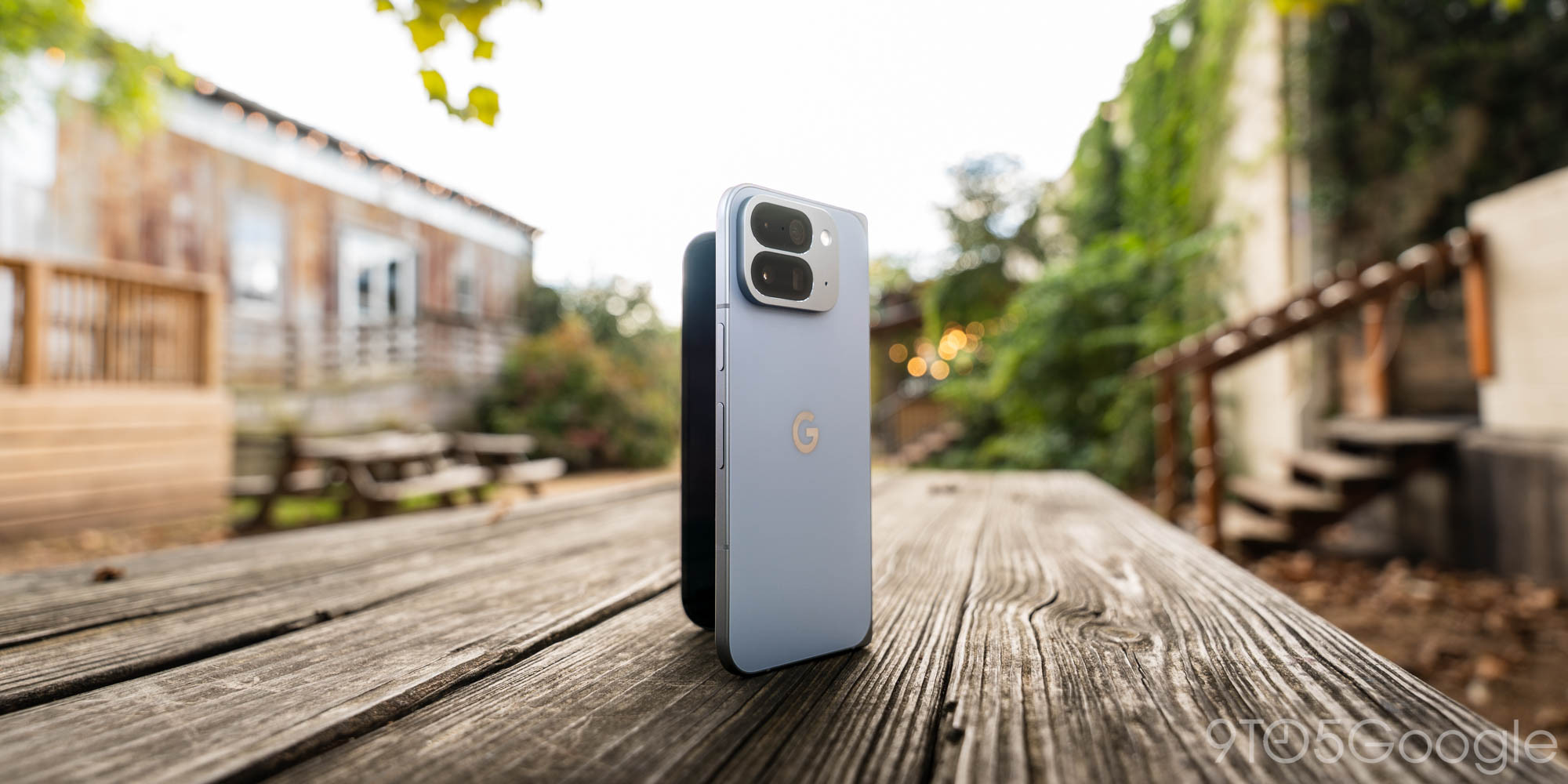 Pixel 10 Pro Fold với thiết kế gập và viền mỏng hơn