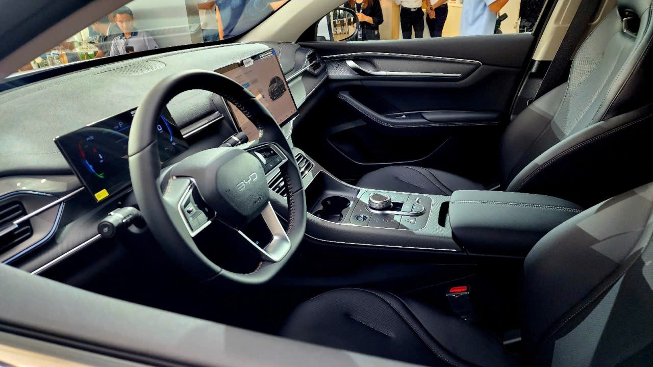 Gói an toàn 14 tính năng, có chống tăng tốc bất ngờ