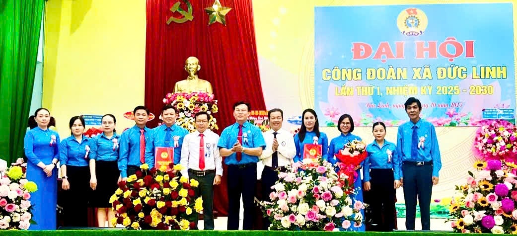 Ra mắt BCH Công đoàn xã Đức Linh