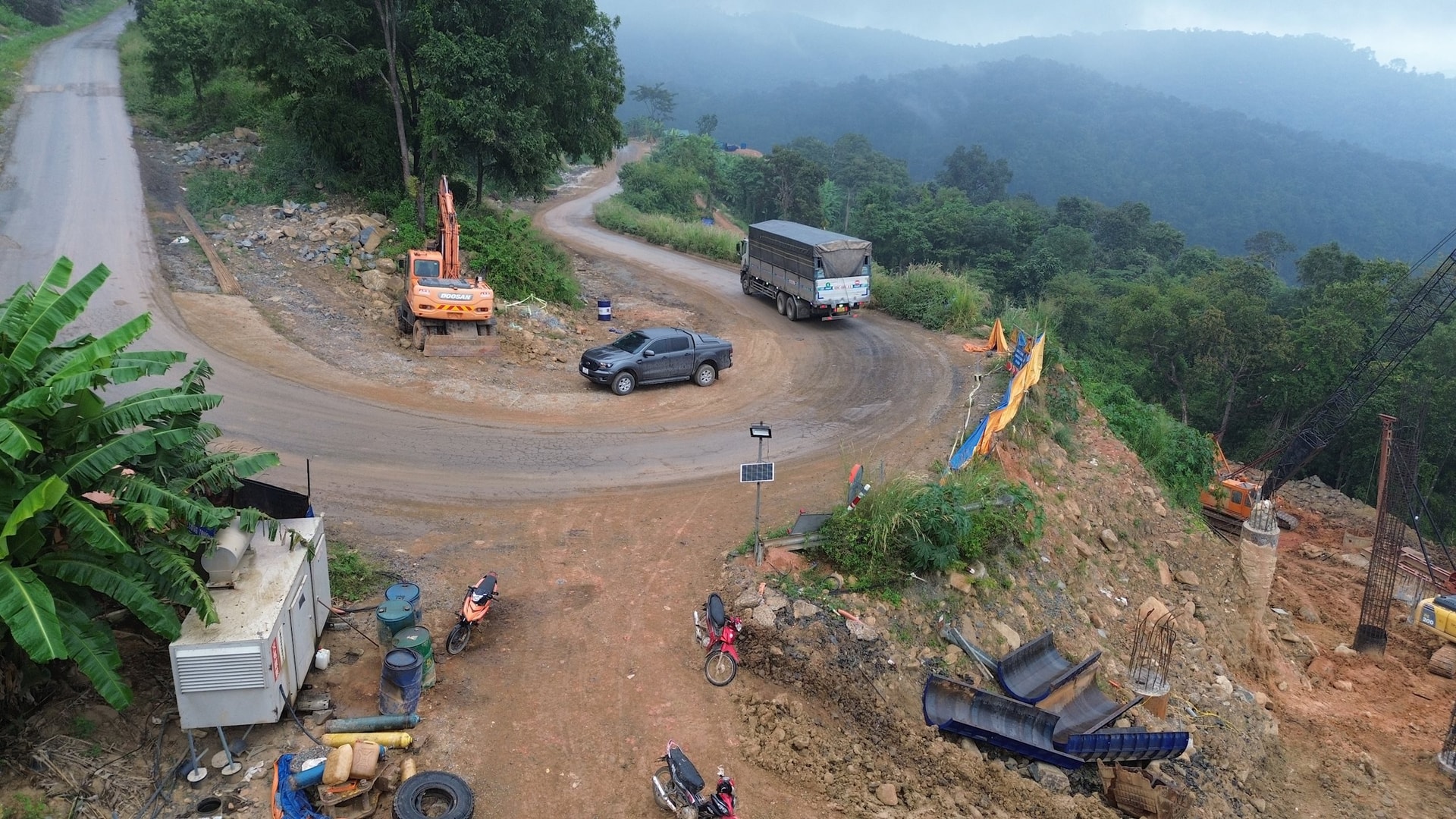 thi công quốc lộ 28 B