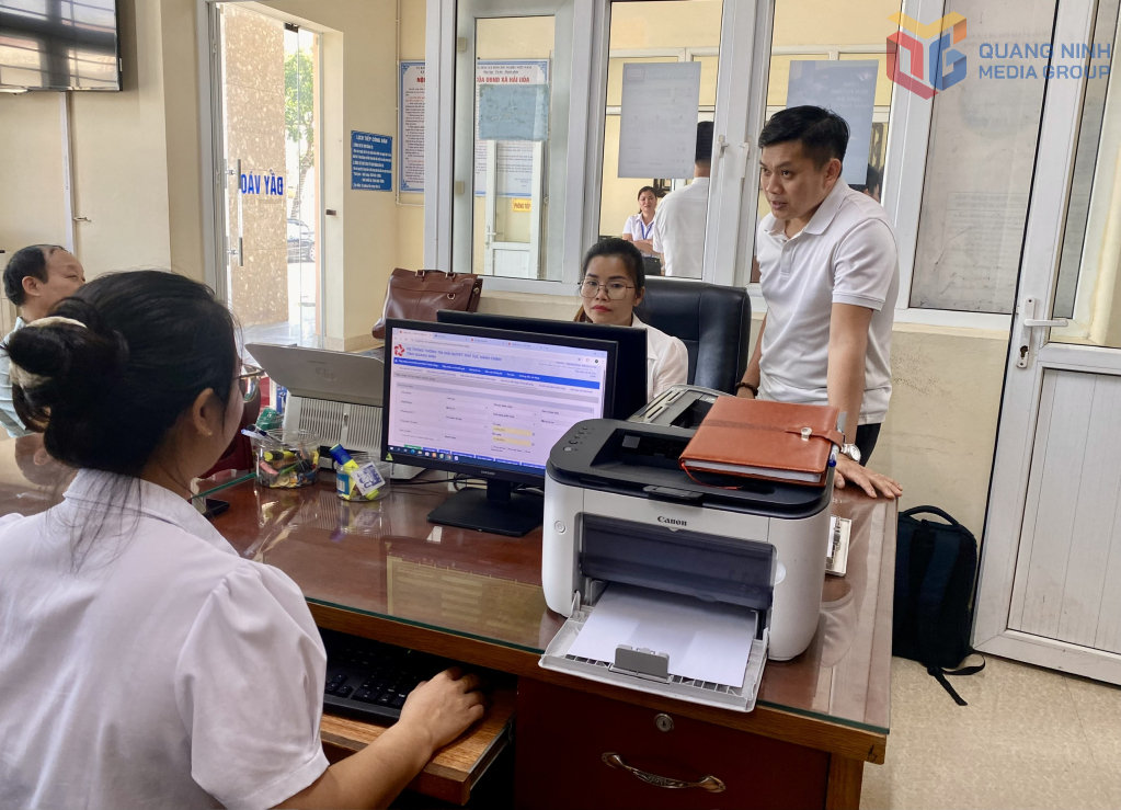 Hỗ trợ tiền đi lại cho cán bộ, công chức, viên chức cấp xã làm việc xa nhà sau sắp xếp, sáp nhập- Ảnh 1.