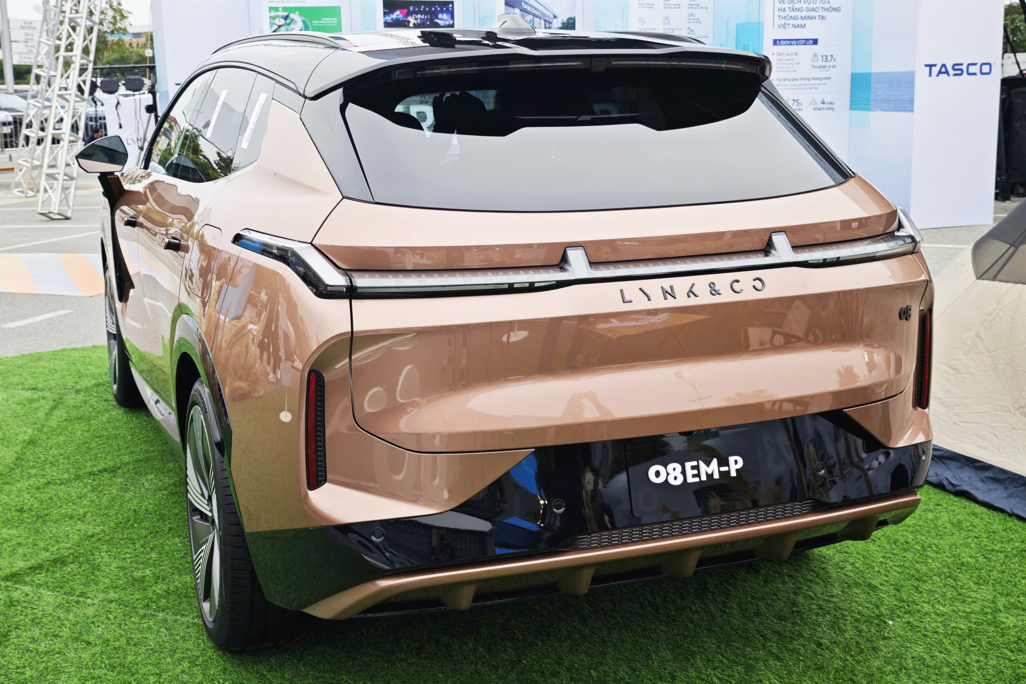 Lynk & Co 08 anh 7