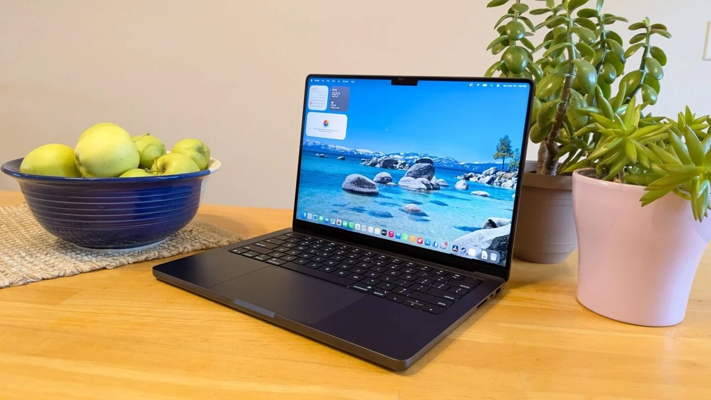 Apple MacBook Pro 14 Inch 2025 M59