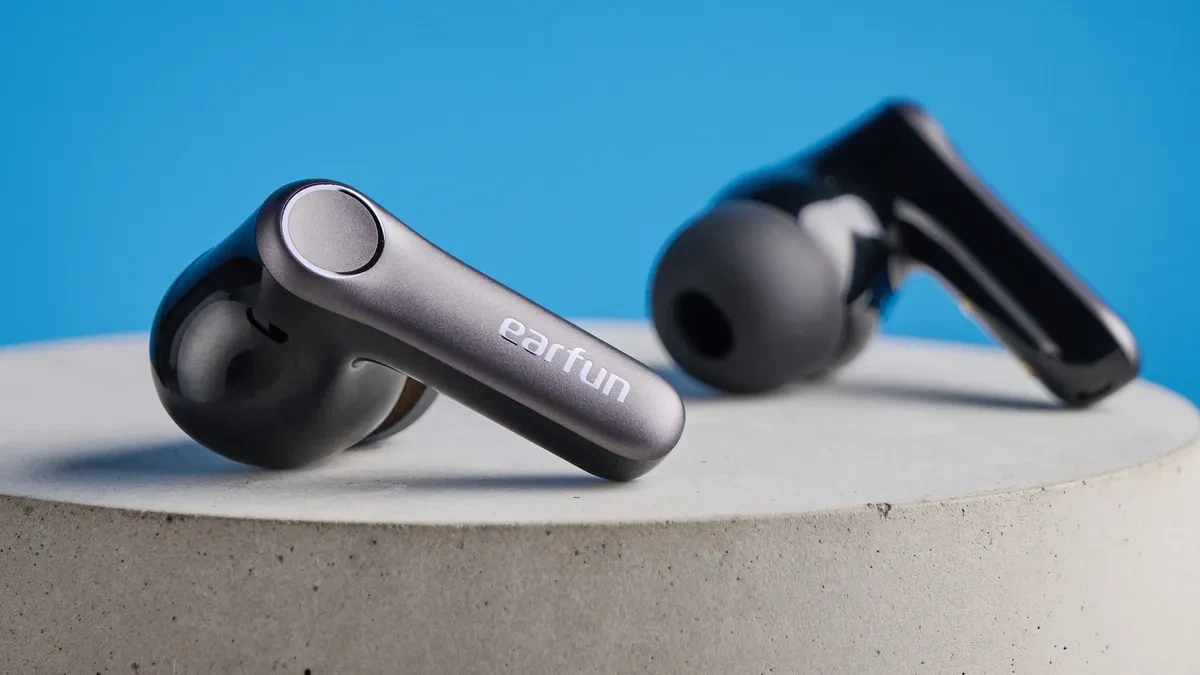 EarFun Air Pro 4 2