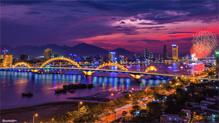 Cầu sông Hàn về đêm với khả năng quay độc đáo.
