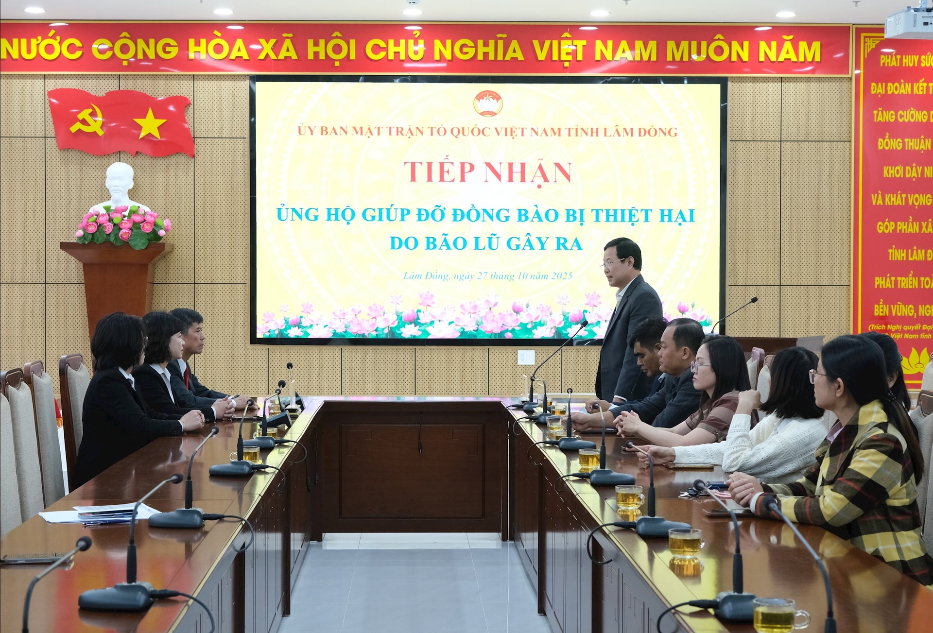 Quang cảnh