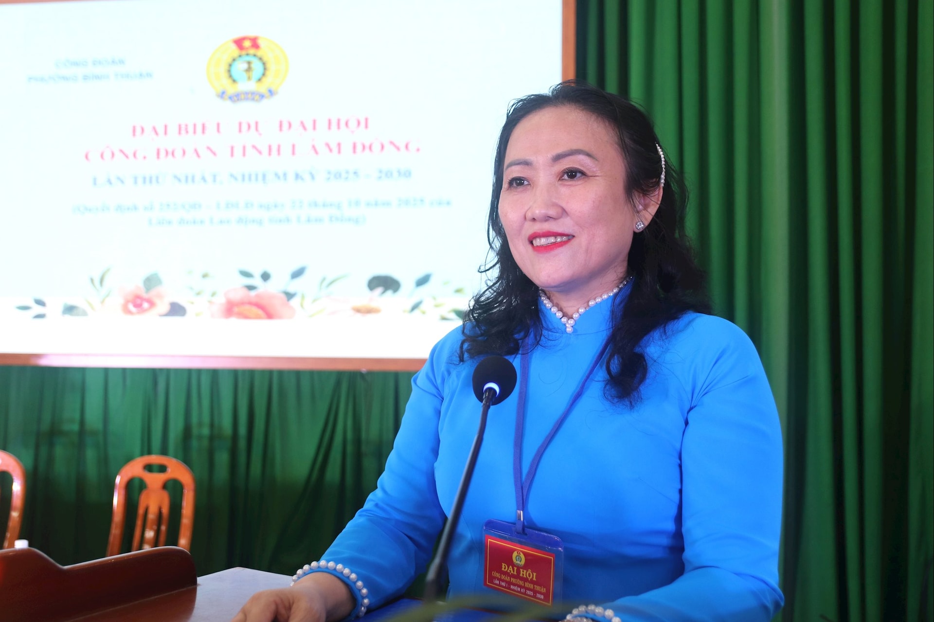 Kamerat Le Huynh Thi Hoa Phuong, styreleder i Binh Thuan Ward Trade Union, rapporterte på kongressen.