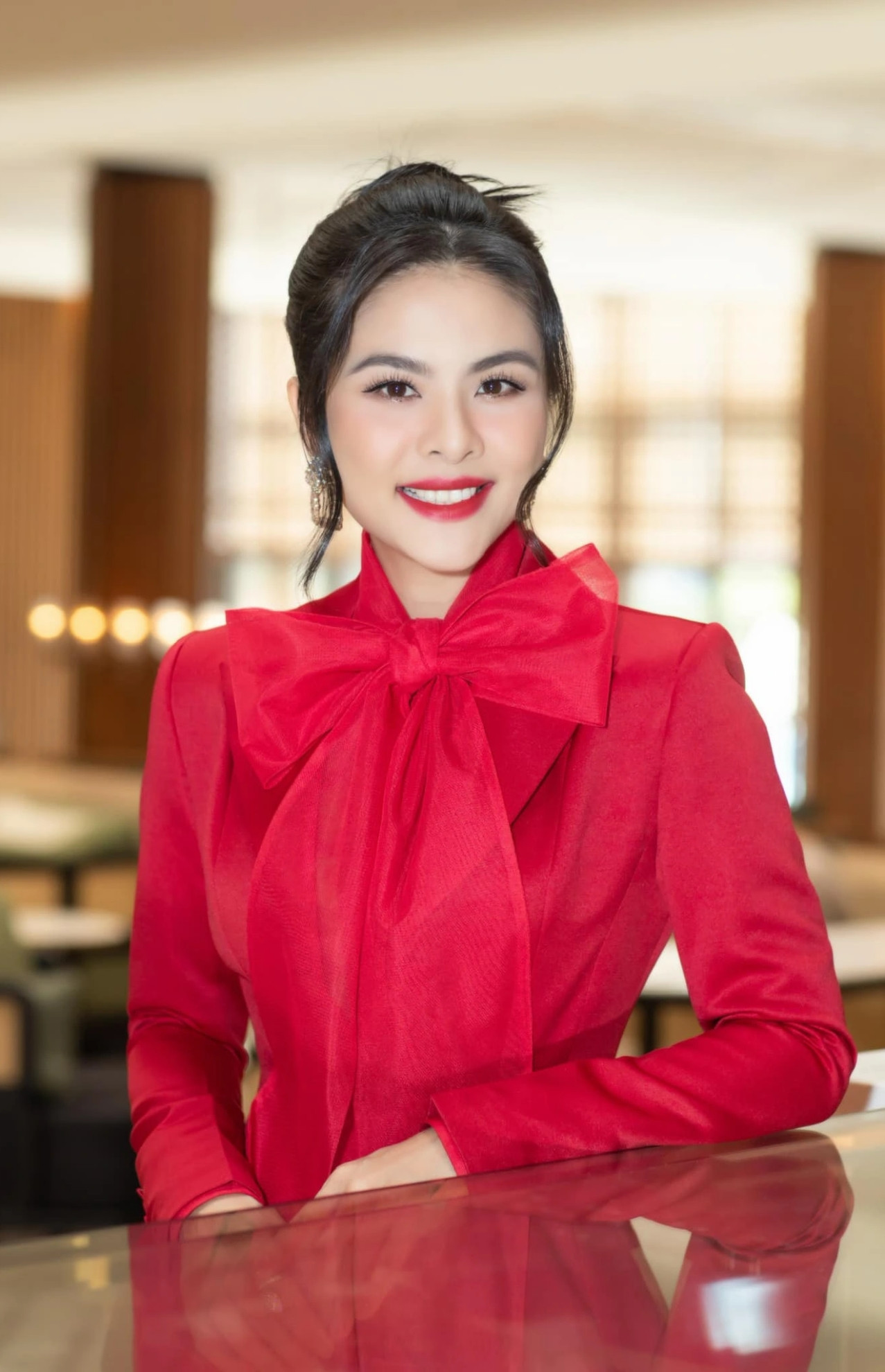 Nữ diễn viên Vân Trang với vẻ ngoài rạng rỡ.