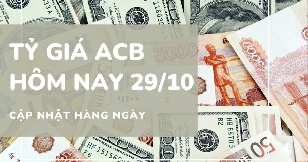 Giao dịch ngoại tệ tại một chi nhánh của Ngân hàng ACB.