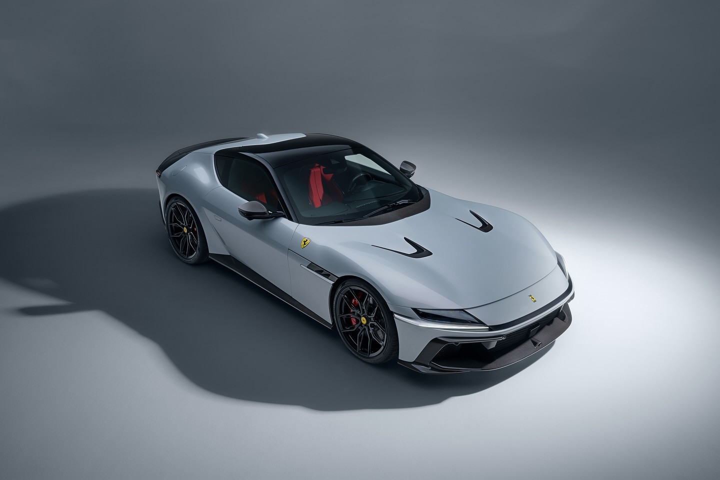 Ferrari 12Cilindri được Novitec nâng cấp với phần đầu xe liền mạch hơn.