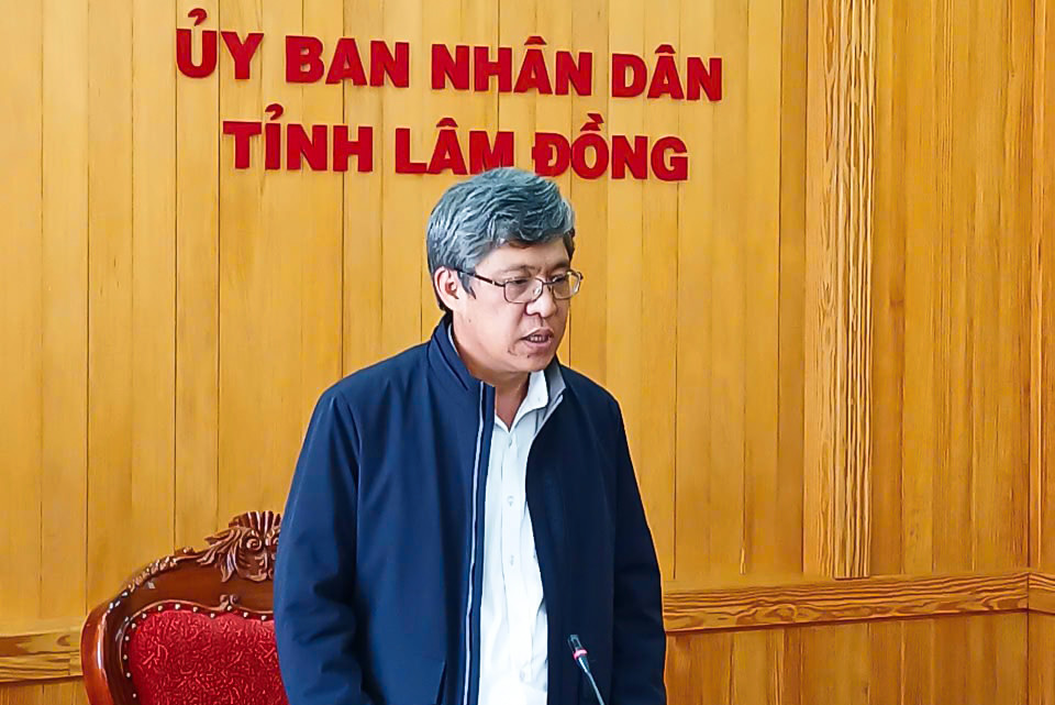 dong-chi-nguyen-minh-pho-chu-tich-ubnd-tinh-yeu-cau-cac-truong-phai-duoc-khoi-cong-30.10.2025.jpg