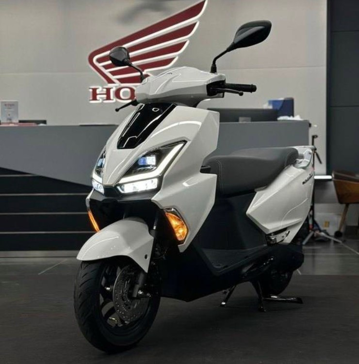 glo-honda-ns125gu-2.jpg