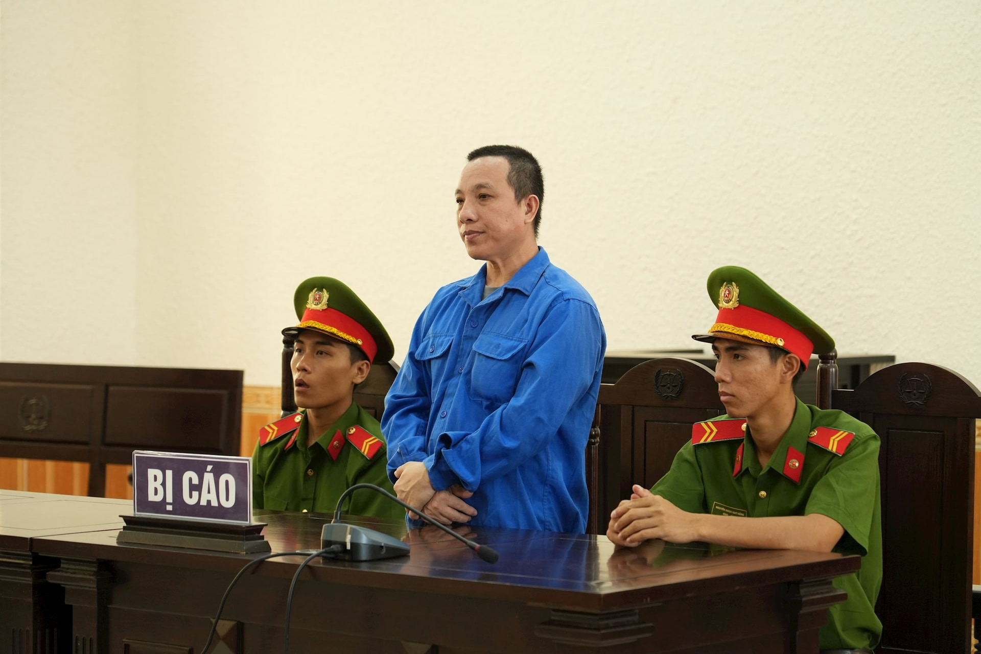 TAND tỉnh xét xử bị cáo Lê Hoàng Trung về tội “Tuyên truyền thông tin, tài liệu nhằm chống Nhà nước Cộng hòa xã hội chủ nghĩa Việt Nam” vào tháng 4/2025