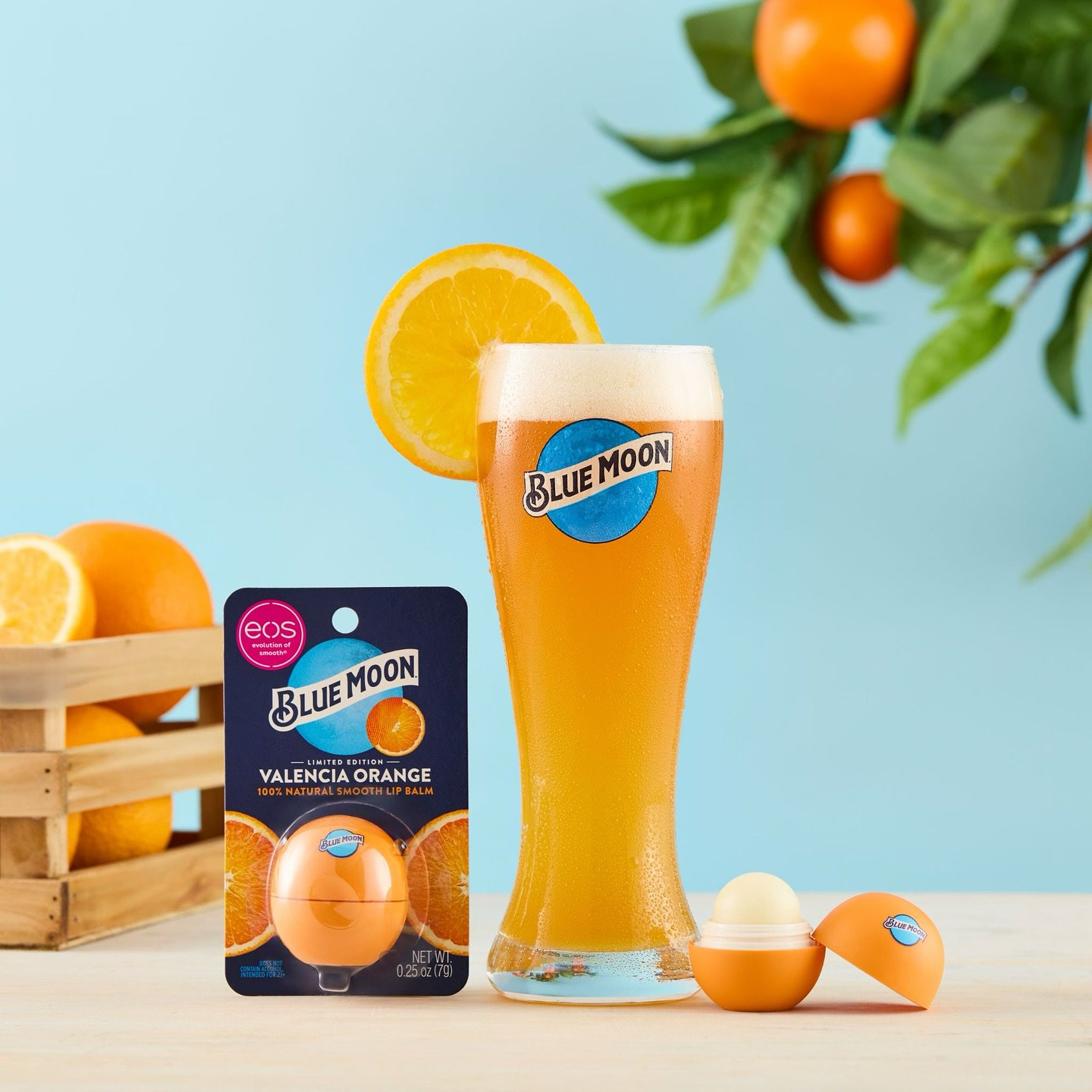 Son dưỡng EOS lấy cảm hứng từ lát cam Valencia trong bia Blue Moon.