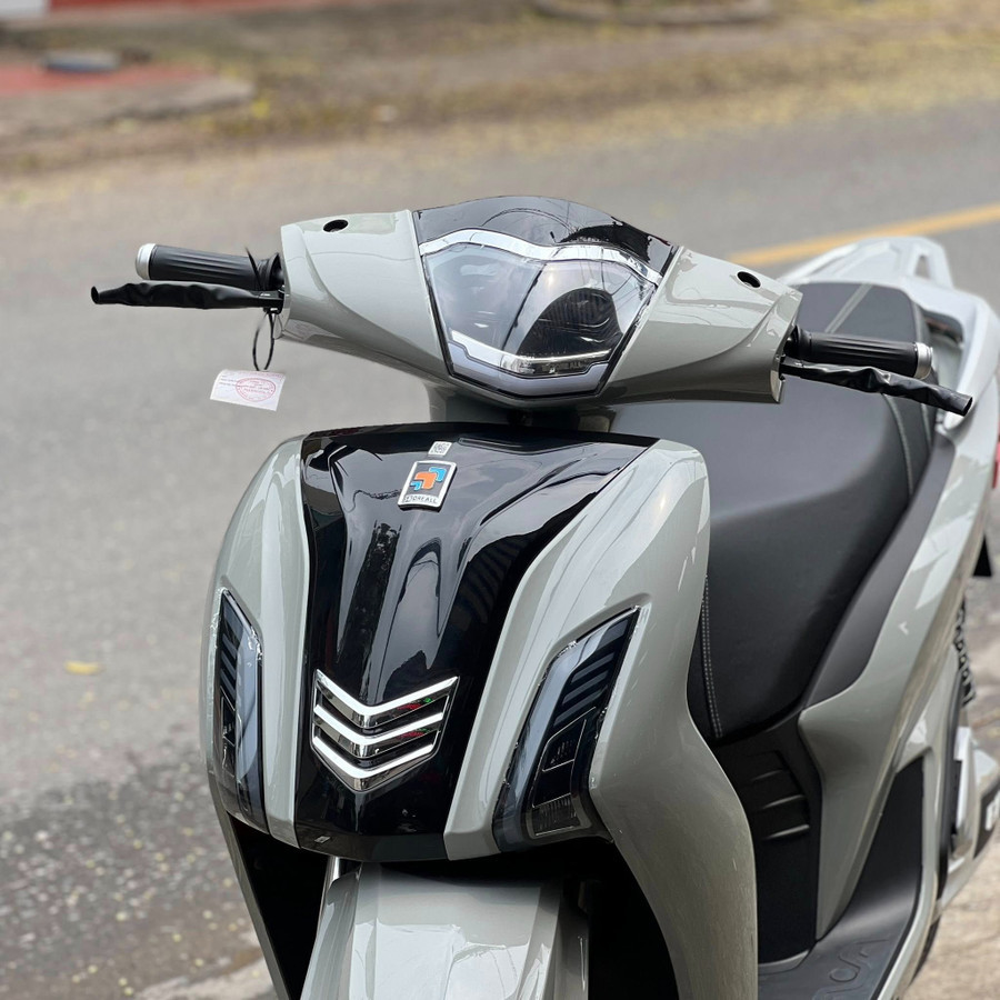 glo-xe-dien-moi-thiet-ke-nhu-honda-sh-3.jpg