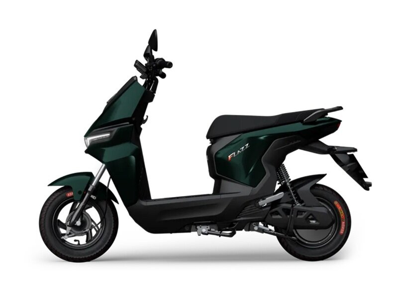 Xe máy điện VinFast Flazz không cần bằng lái, đi tới 135 km/lần sạc, giá hiện chỉ còn 14 triệu đồng
