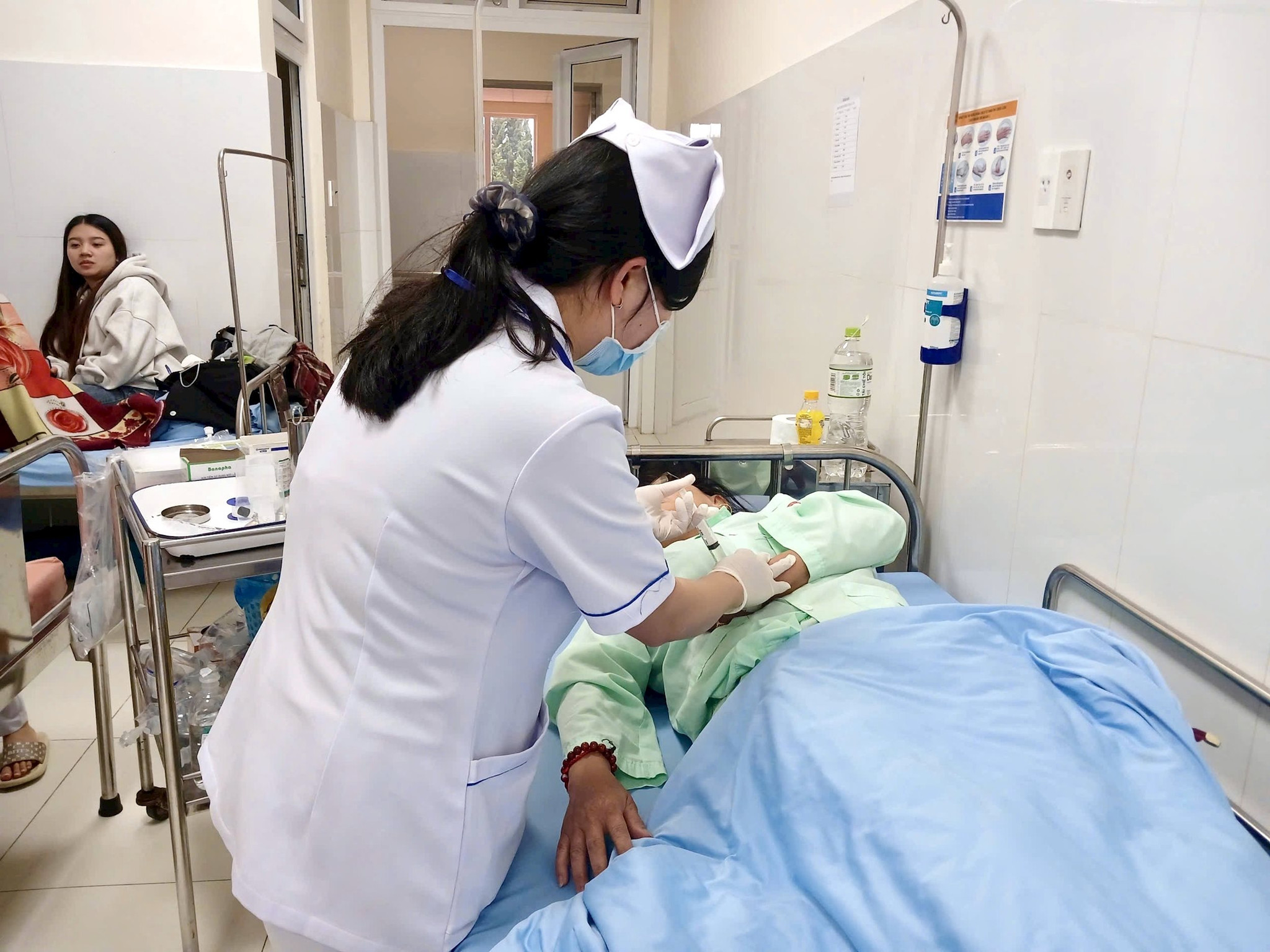 5-11- hình 9- Khoa Truyền nhiễm BVĐK LĐ