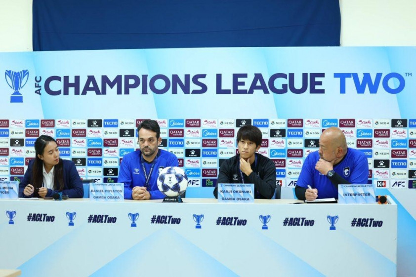 HLV Daniel Poyatos của Gamba Osaka đánh giá cao Nam Định