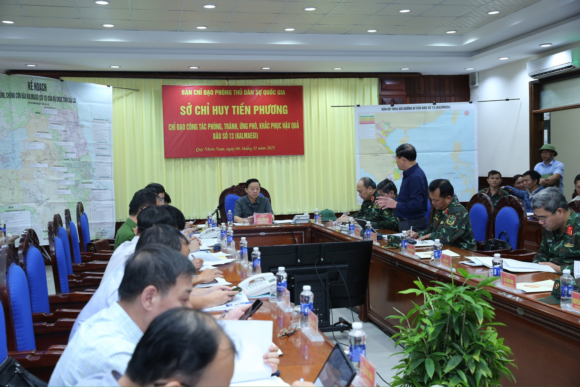 Ứng phó khẩn cấp với bão số 13: Mọi lực lượng phải trực chiến, mọi phương án phải sẵn sàng- Ảnh 1.