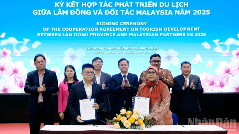 Doanh nghiệp du lịch Lâm Đồng và đối tác Malaysia ký biên bản ghi nhớ hợp tác phát triển du lịch. ndo_br_2-7551.jpg