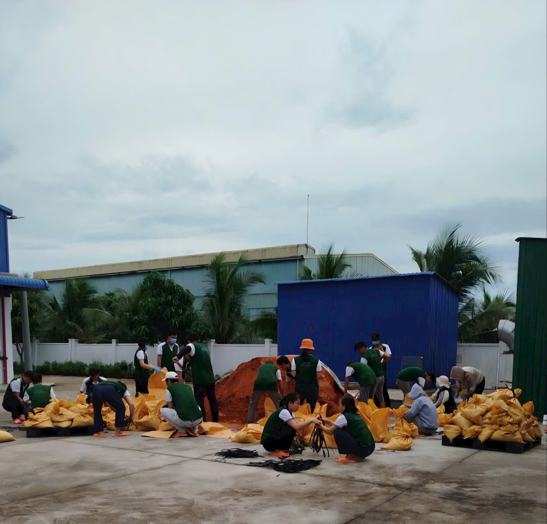 นิคมอุตสาหกรรม (1)