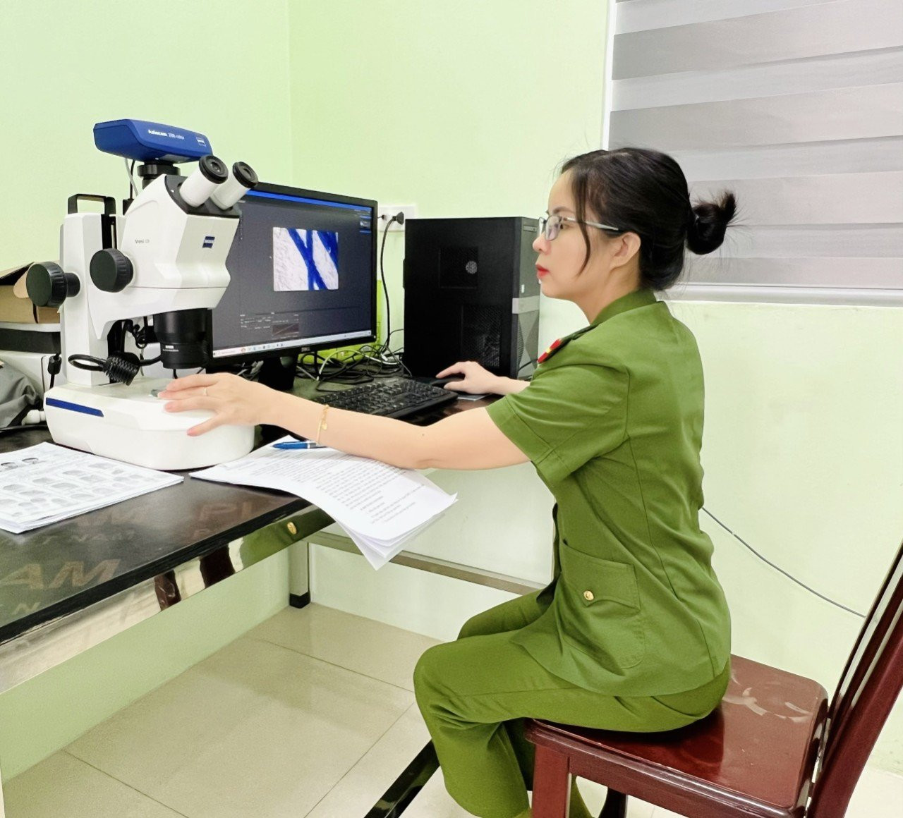 Mức bồi dưỡng giám định kỹ thuật hình sự một ngày công đối với một giám định viên thực hiện giám định năm 2025 (Hình ảnh từ Internet)