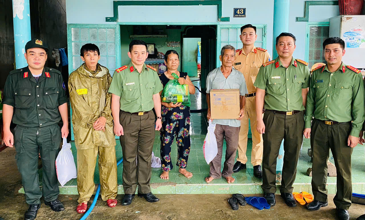 Xã hàm thuận