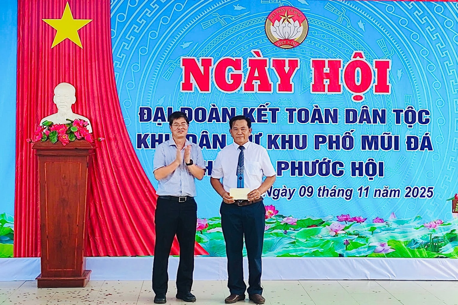 สหายเหงียน ฮ่อง ไห่ รองประธานคณะกรรมการประชาชนจังหวัด สนับสนุนโครงการชุมชน 5 ล้านดอง (1).jpg