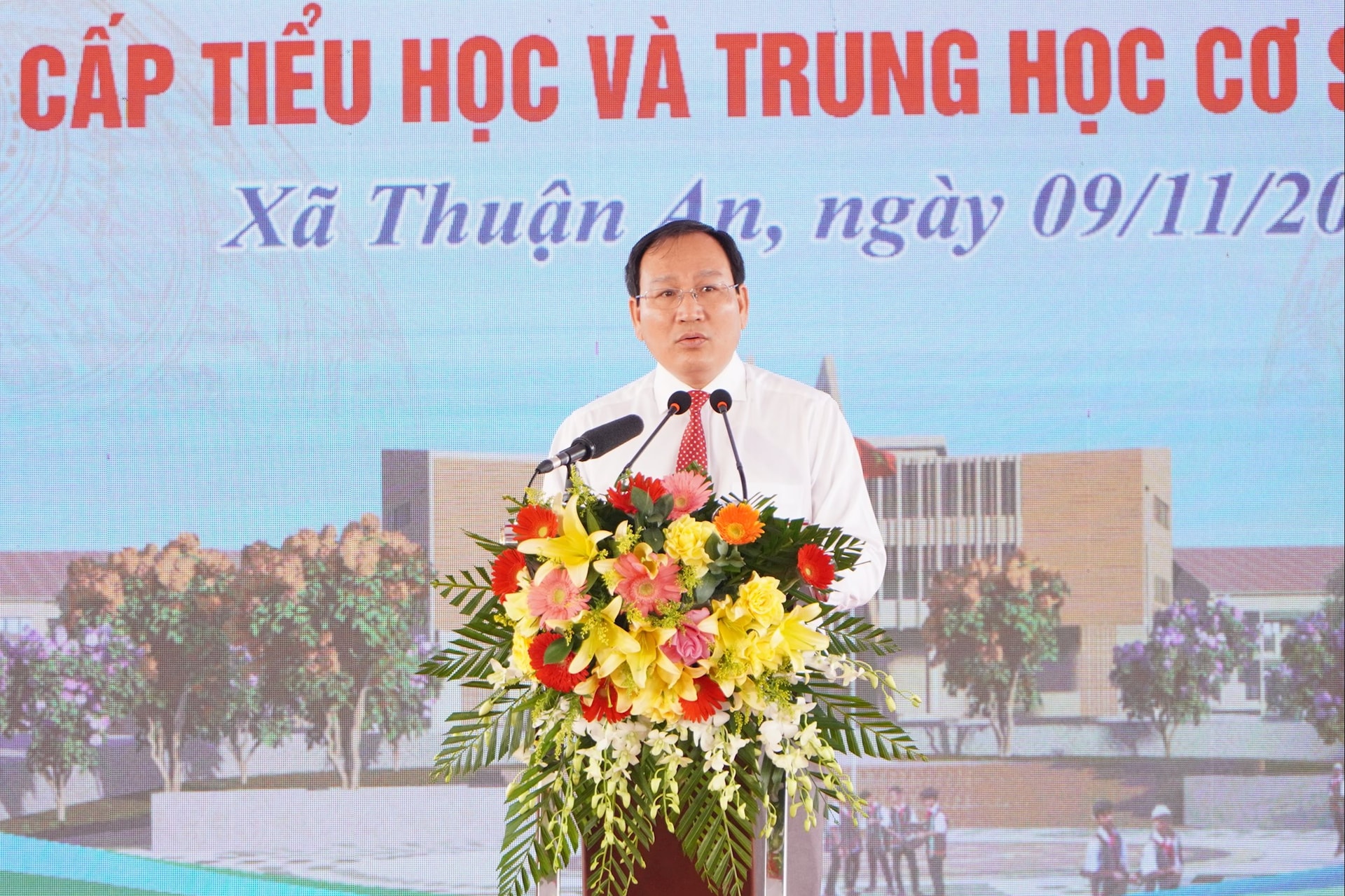 निर्माण निवेश परियोजना प्रबंधन बोर्ड संख्या 3 - निवेशक परियोजना की प्रगति, गुणवत्ता और दक्षता सुनिश्चित करने के लिए प्रतिबद्ध है।